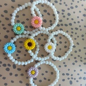 Elastic bracelet